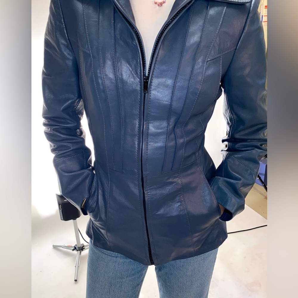 The coolest 70’s vintage grey blue leather jacket!